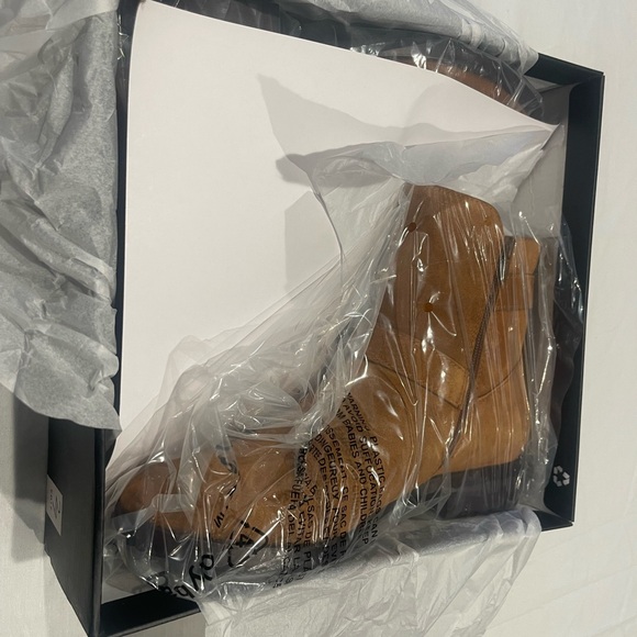 🤎🍂27 Edit Womens Kaiser Leather Pull On Whiskey Suede Booties Sz 9.5W NEW🤎🍂 - Picture 6 of 8